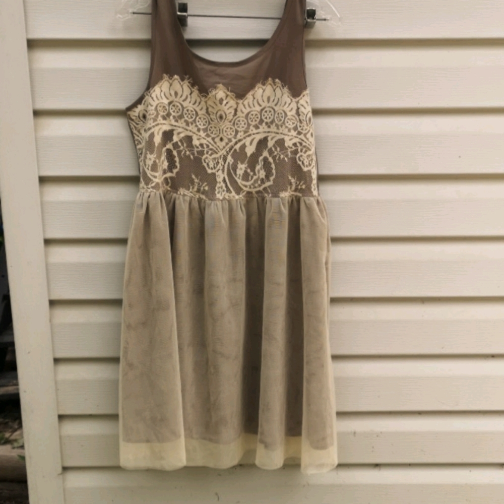 Beautiful A'reve lace dress